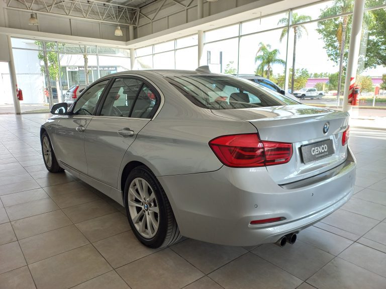 BMW 320I (16)