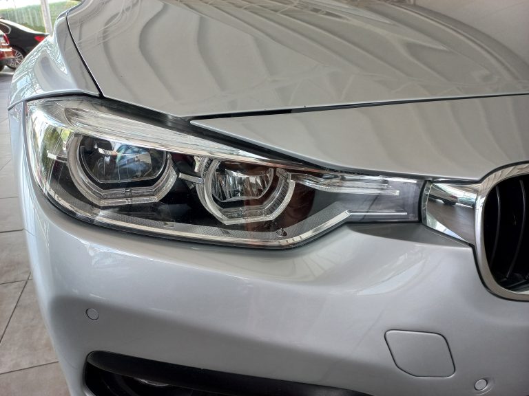 BMW 320I (5)