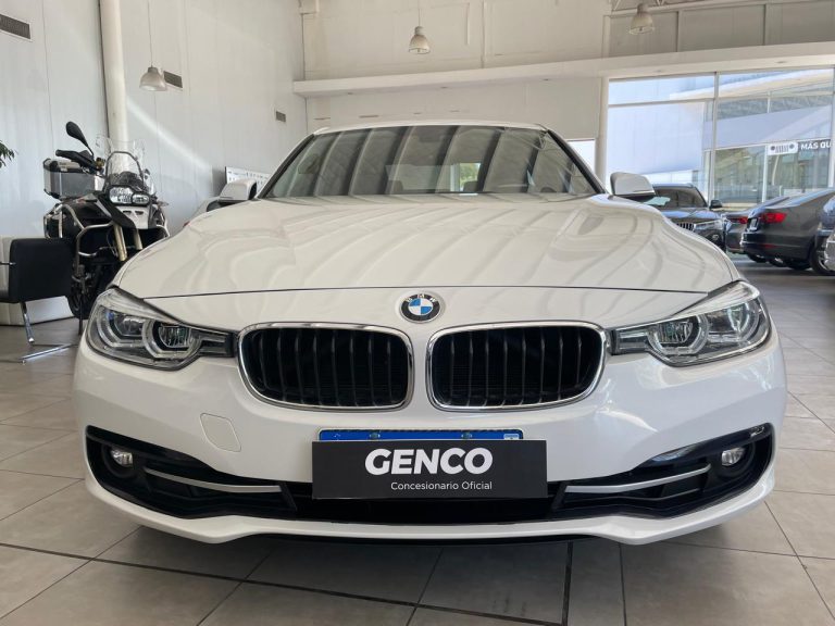 BMW 320i (4)