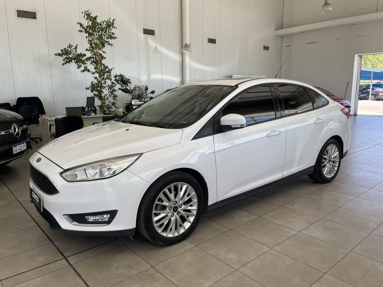 Ford Focus (7)