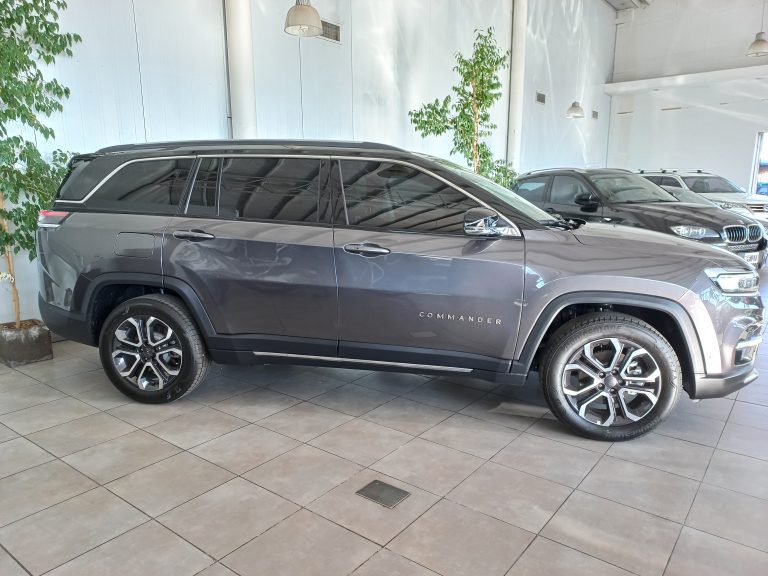 Jeep Commander (9)