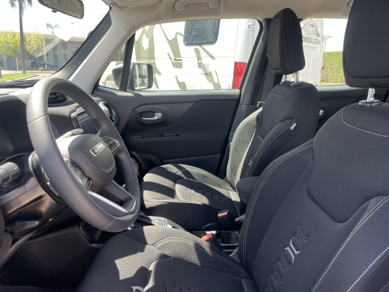 Jeep Renegade (7)