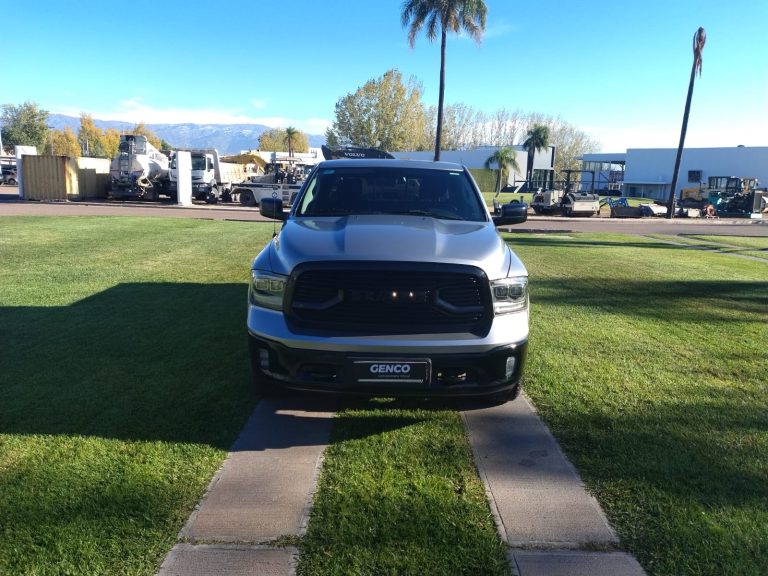 RAM 1500 2021 GRIS (13)