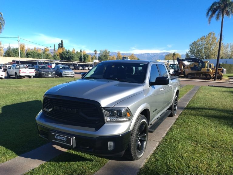 RAM 1500 2021 GRIS (8)